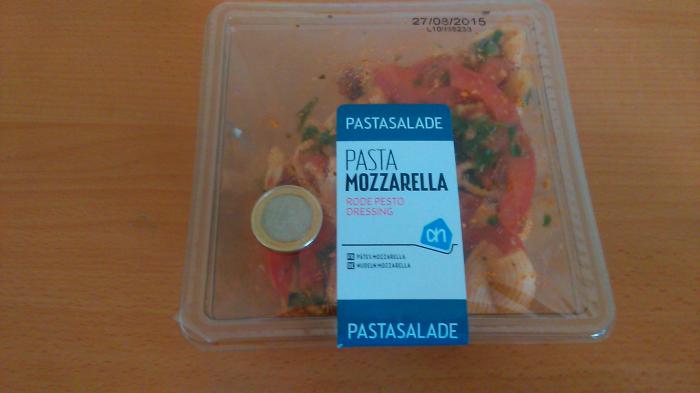 pasta salad with tomato